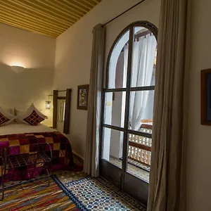 riad-laaroussa.hotelfesmorocco.com/